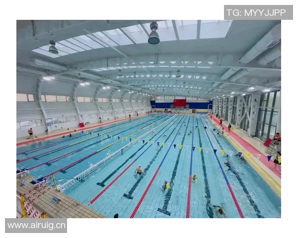 以游泳馆为核心,打造健身、休闲与社交相结合的多功能水上乐园新体验 以游泳馆为核心,打造健身、休闲与社交相结合的多功能水上乐园新体验